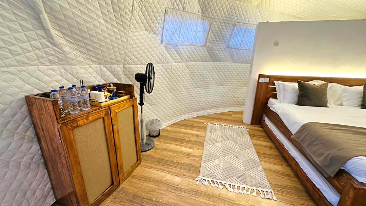 Milky Way Domes Hotell Badīyah Rum bild